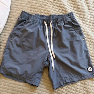 Vuori Athletic Shorts men’s Medium